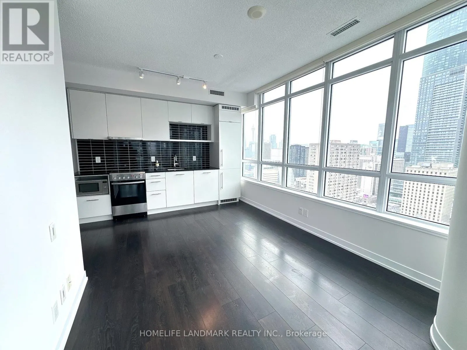 3003 - 365 CHURCH STREET