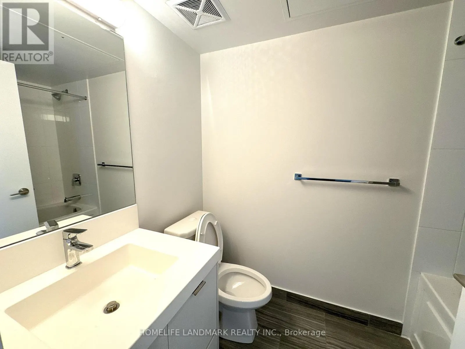 3003 - 365 CHURCH STREET