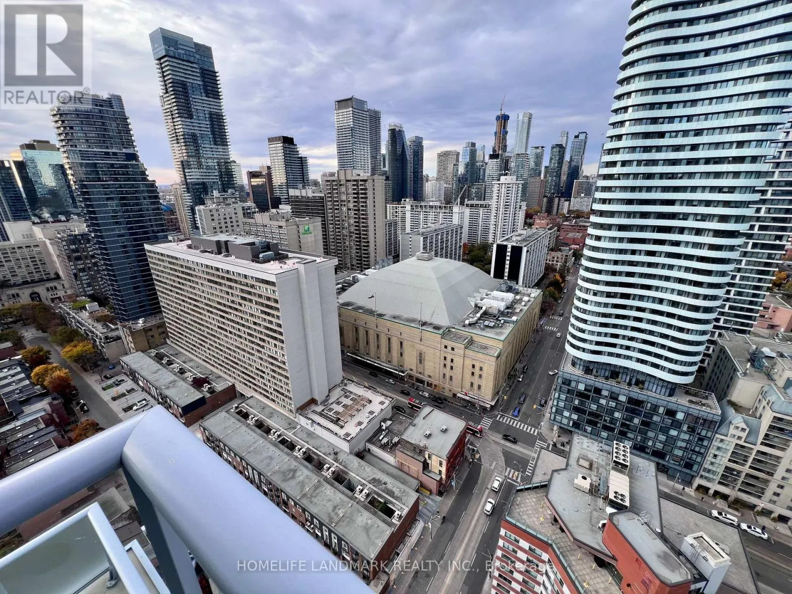 3003 - 365 CHURCH STREET