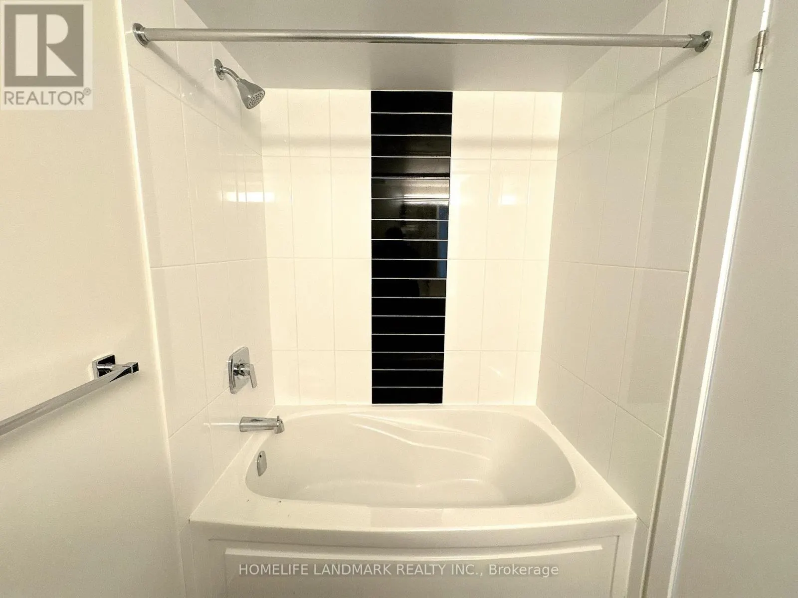 3003 - 365 CHURCH STREET