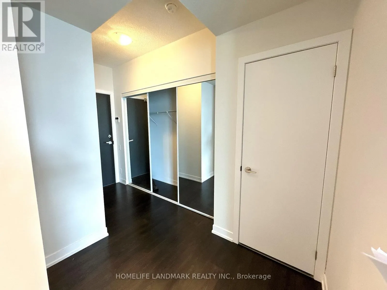 3003 - 365 CHURCH STREET