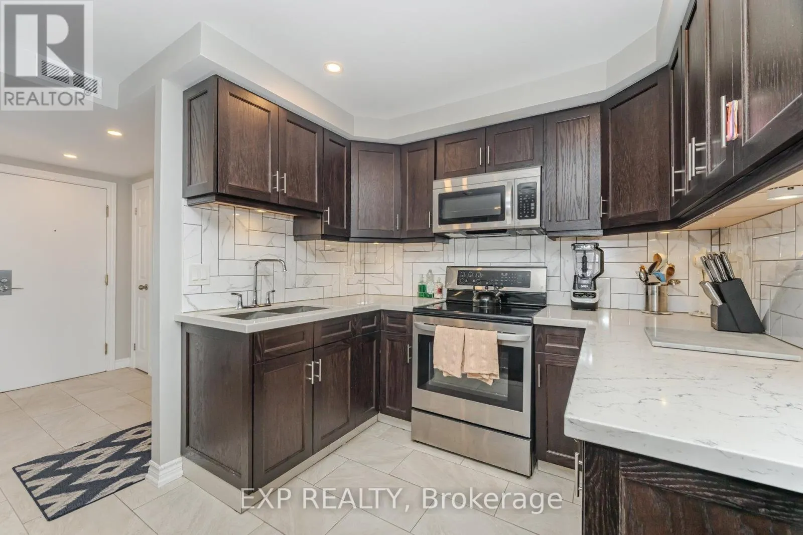 2007 - 55 CENTRE AVENUE