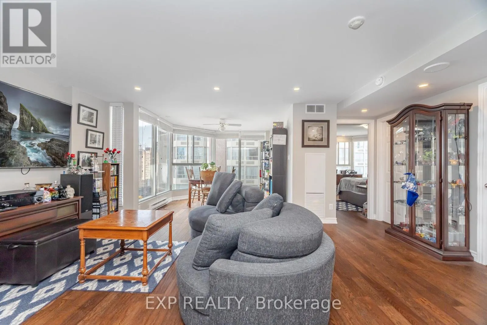 2007 - 55 CENTRE AVENUE