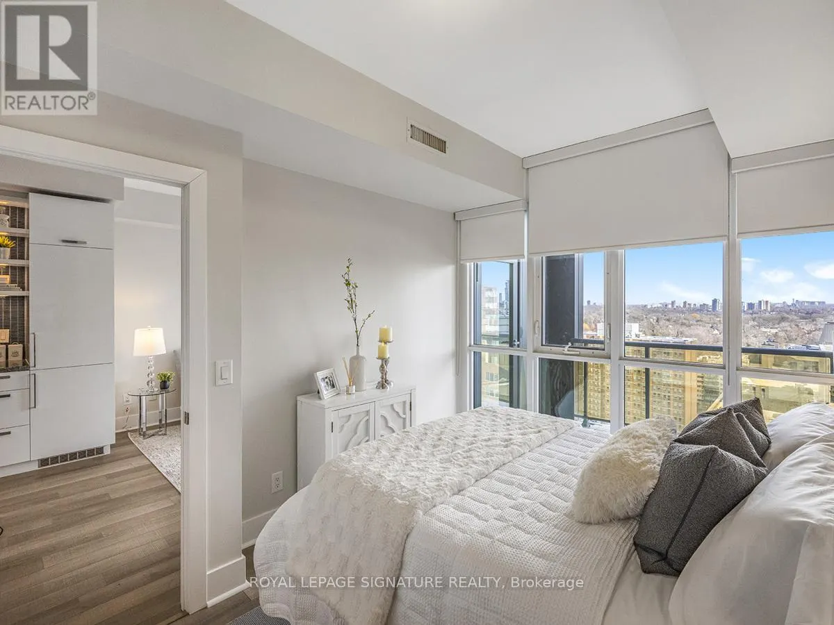 1704 - 32 DAVENPORT ROAD