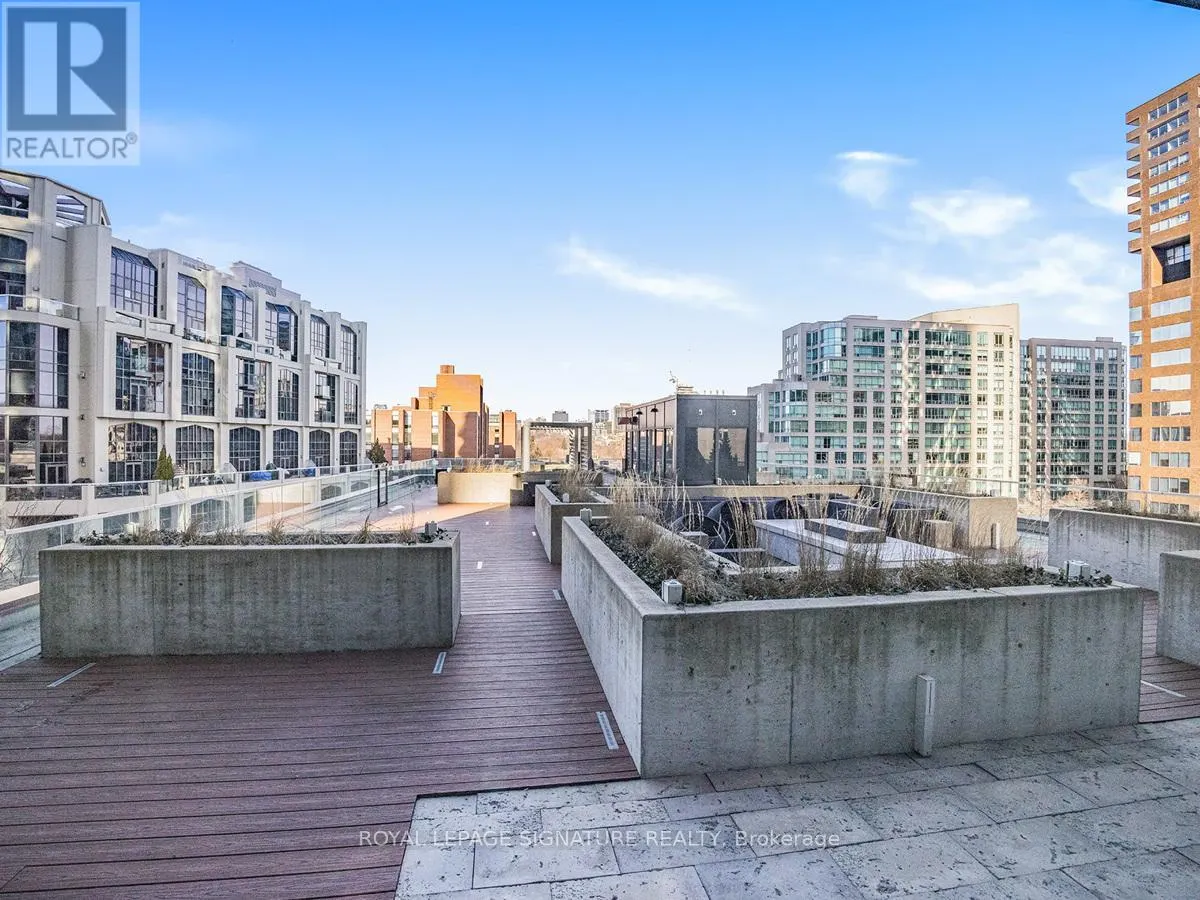 1704 - 32 DAVENPORT ROAD