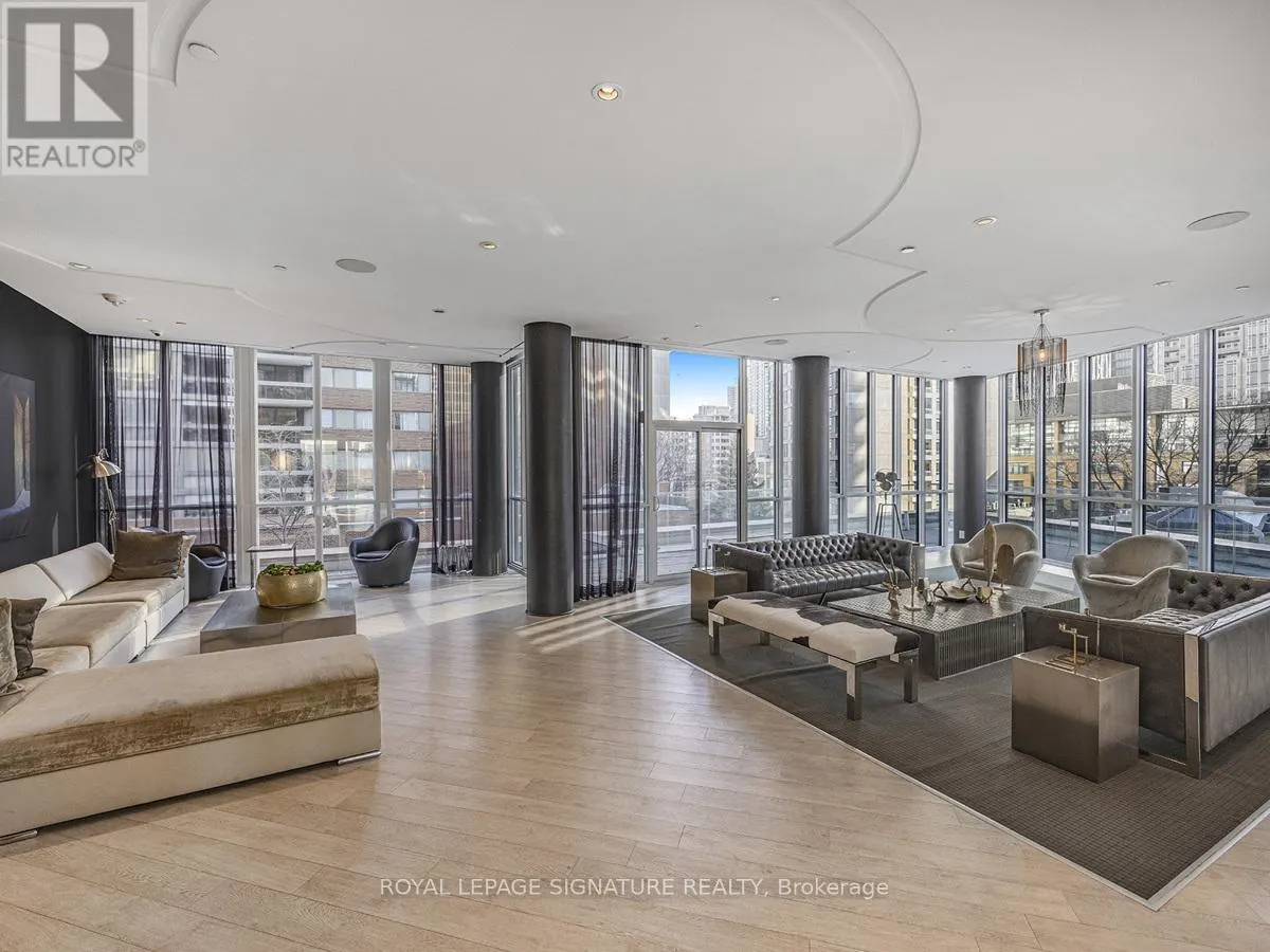 1704 - 32 DAVENPORT ROAD