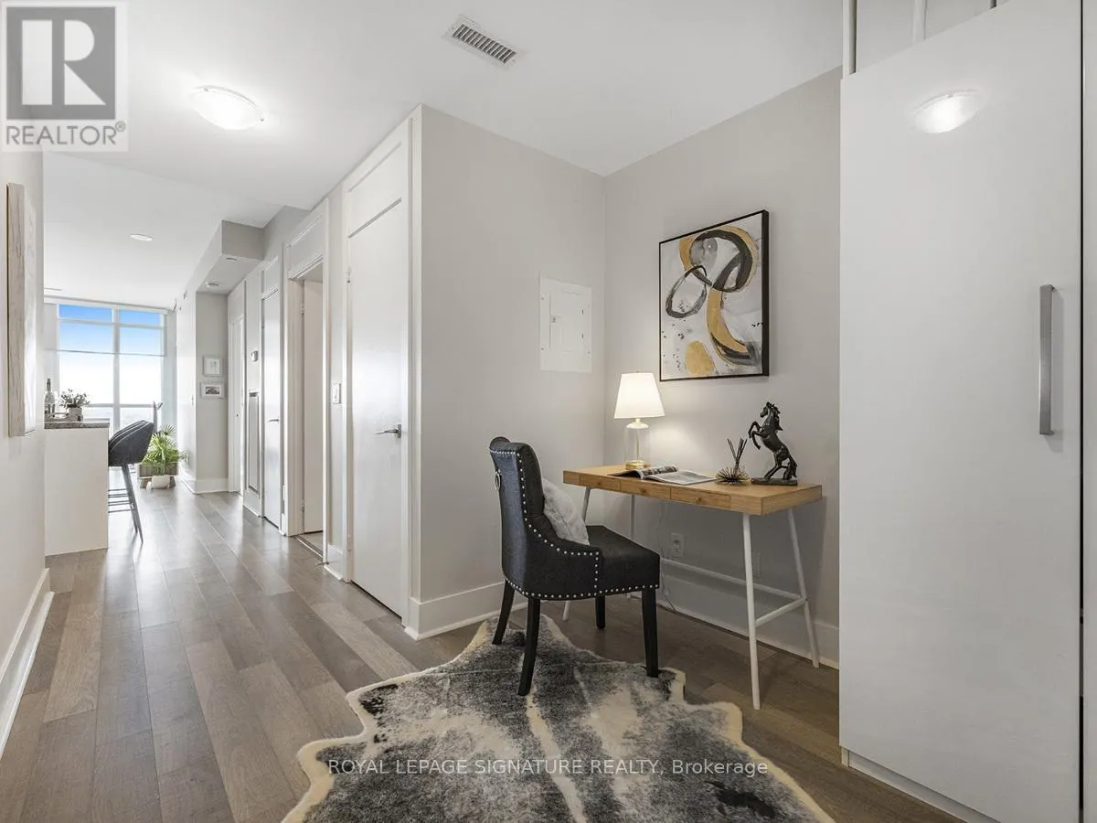 1704 - 32 DAVENPORT ROAD