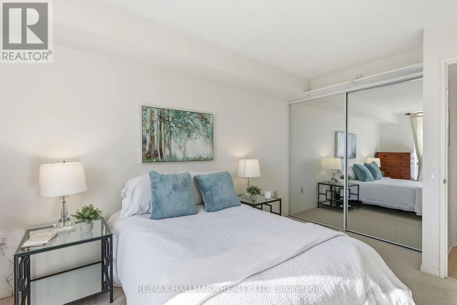 1801 - 21 OVERLEA BOULEVARD