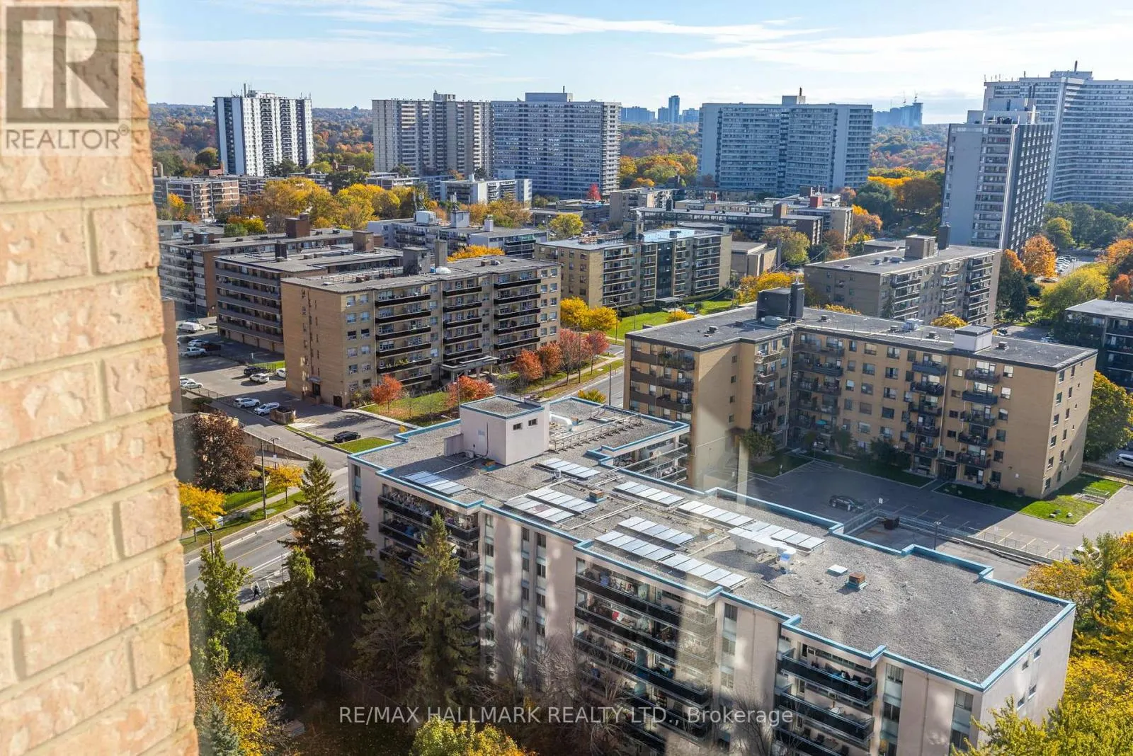 1801 - 21 OVERLEA BOULEVARD