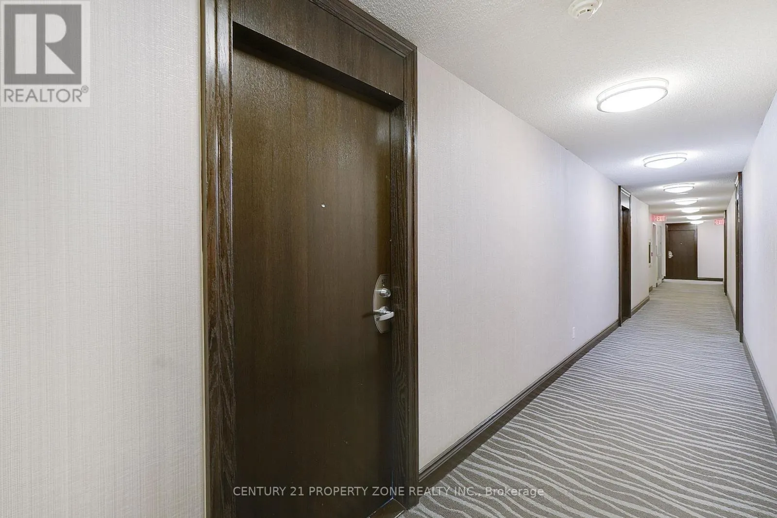 527 - 25 LOWER SIMCOE STREET