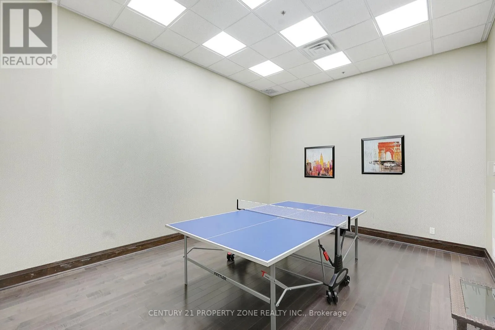 527 - 25 LOWER SIMCOE STREET