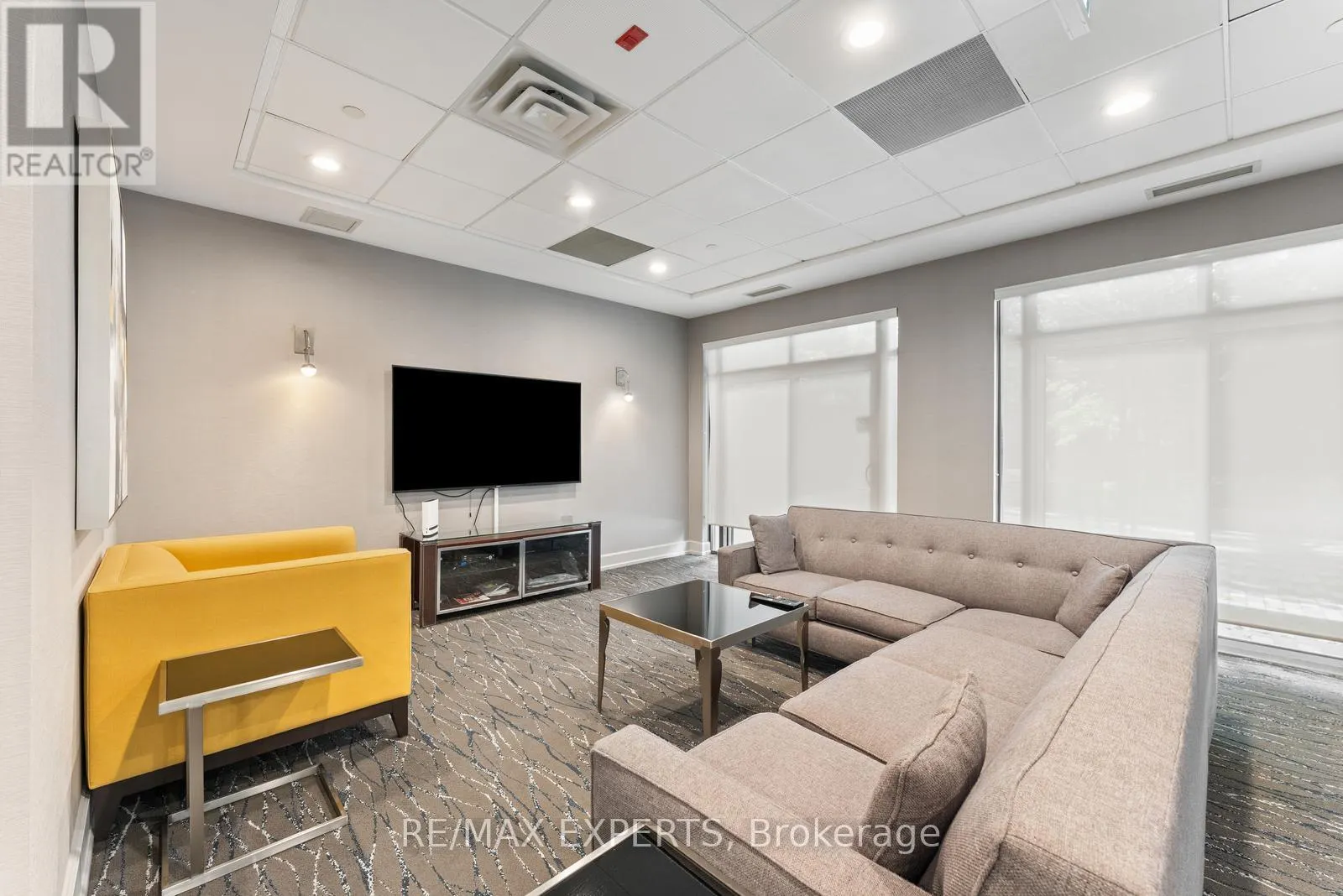 PH08 - 650 SHEPPARD AVENUE