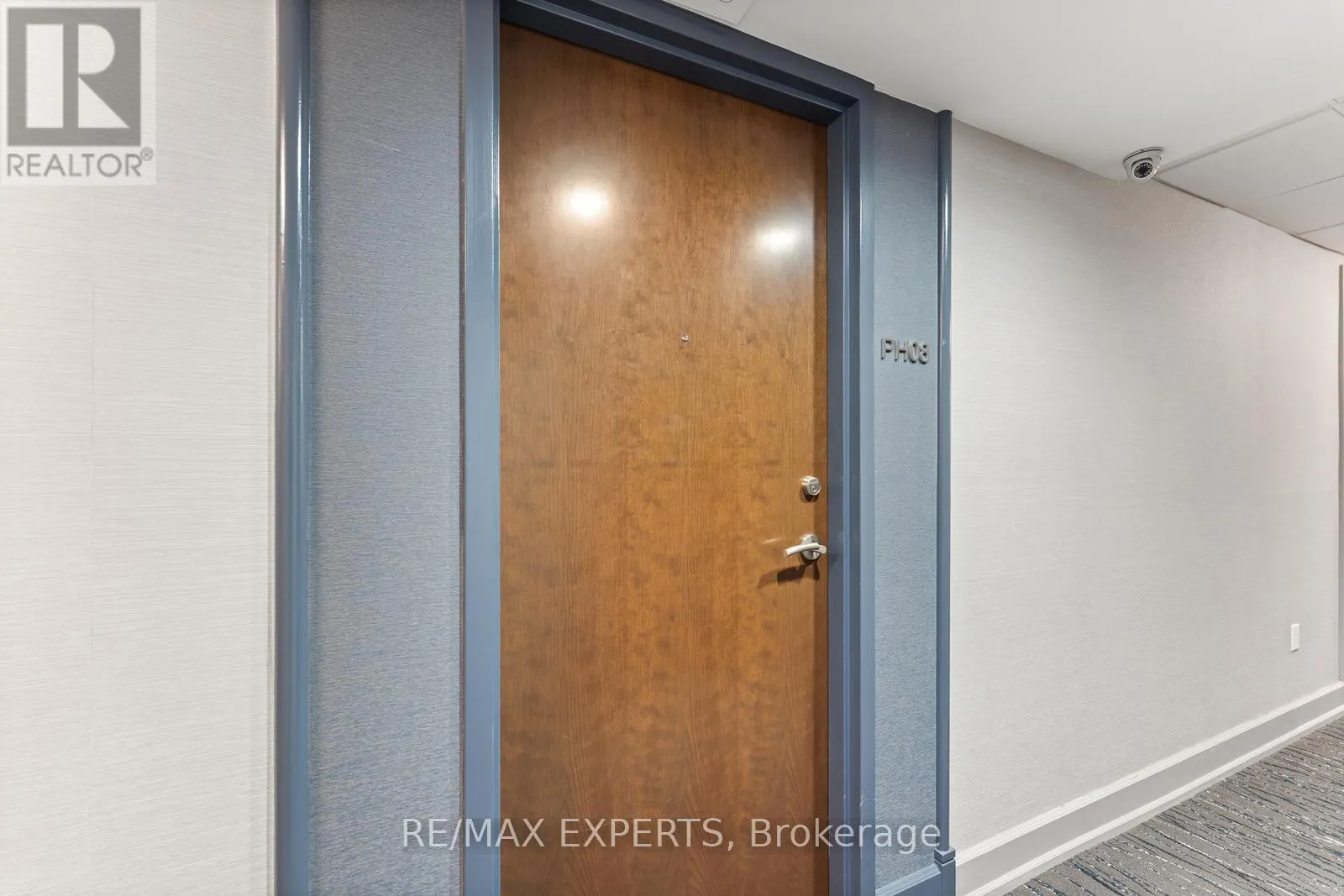 PH08 - 650 SHEPPARD AVENUE