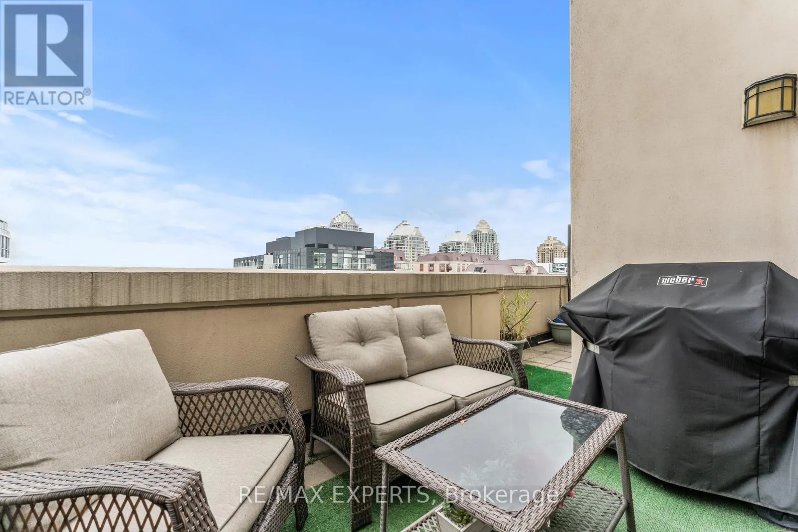 PH08 - 650 SHEPPARD AVENUE