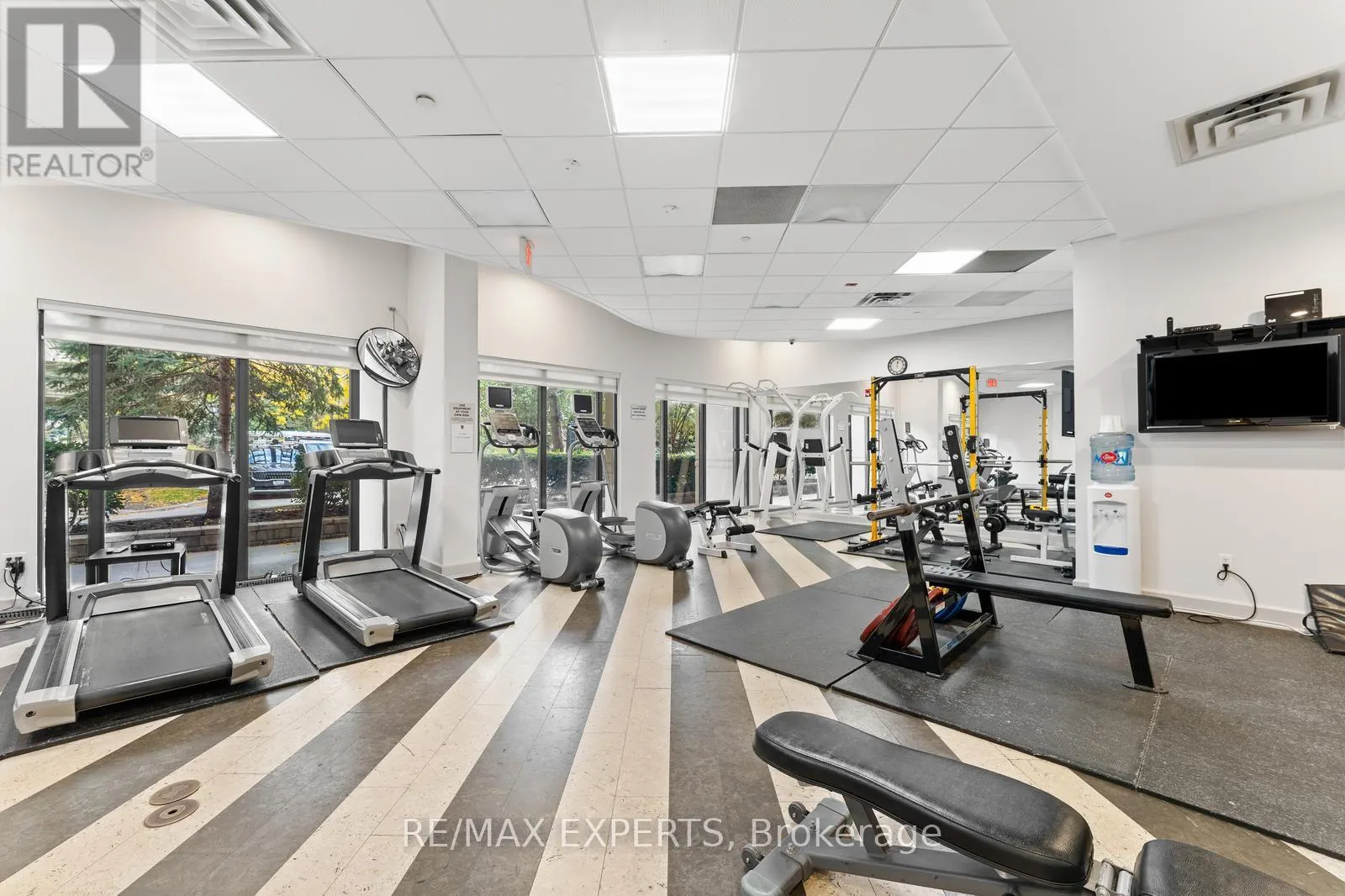 PH08 - 650 SHEPPARD AVENUE