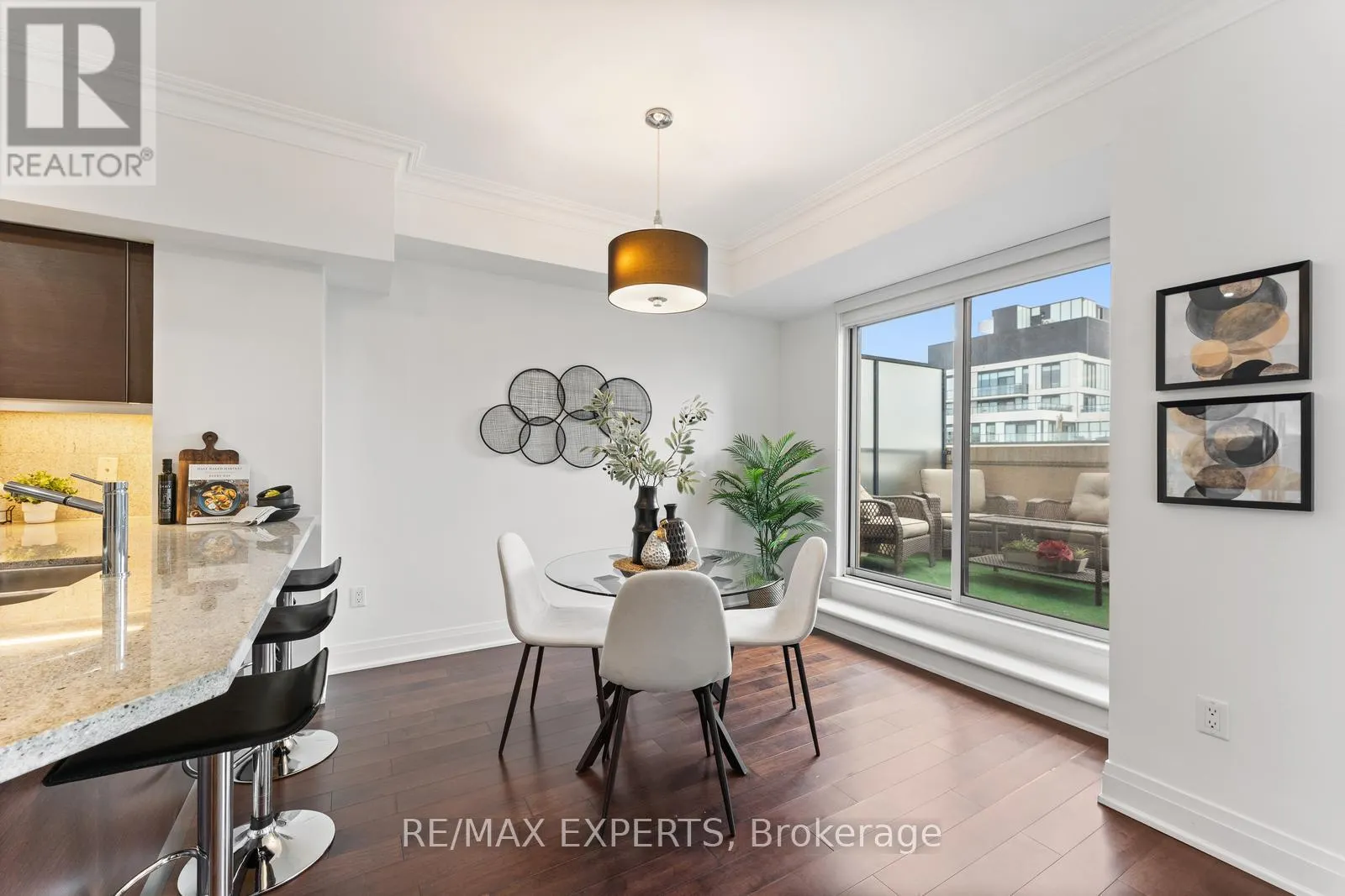 PH08 - 650 SHEPPARD AVENUE