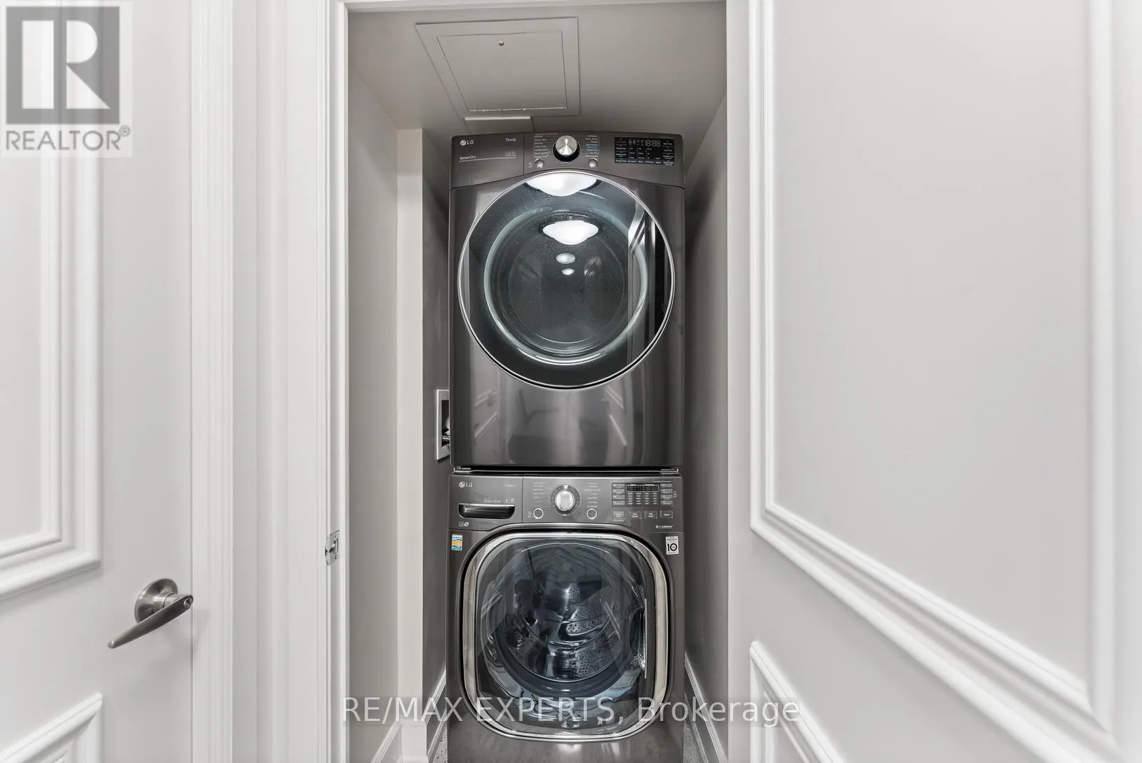 PH08 - 650 SHEPPARD AVENUE