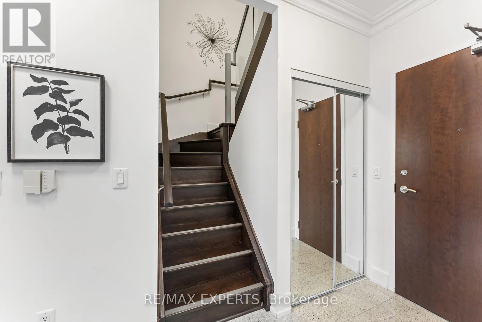 PH08 - 650 SHEPPARD AVENUE