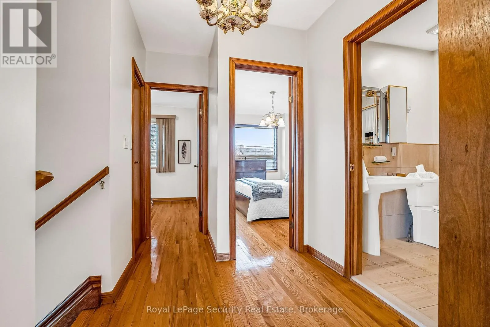 1937 DUFFERIN STREET