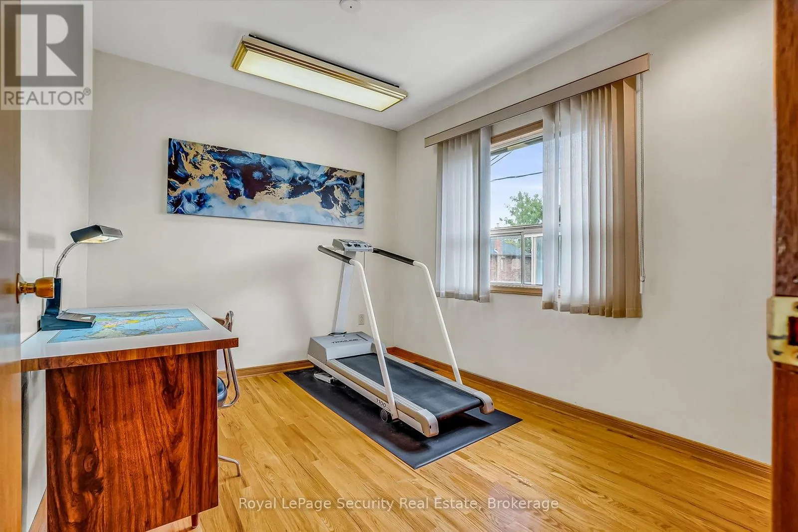 1937 DUFFERIN STREET