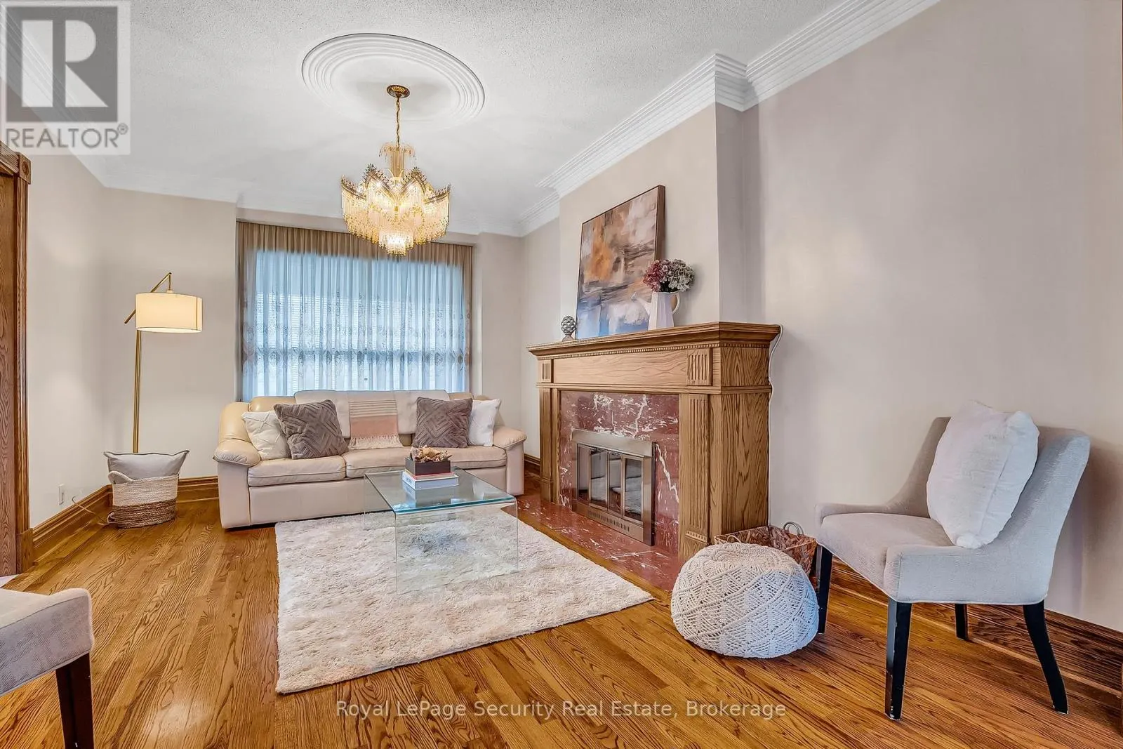 1937 DUFFERIN STREET