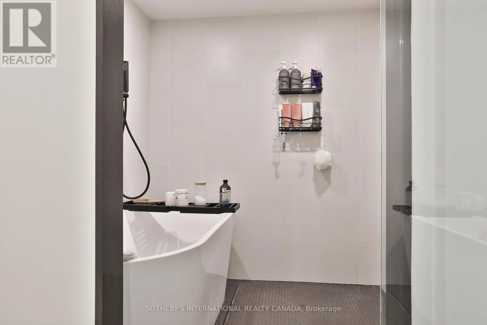 302 - 45 DOVERCOURT ROAD