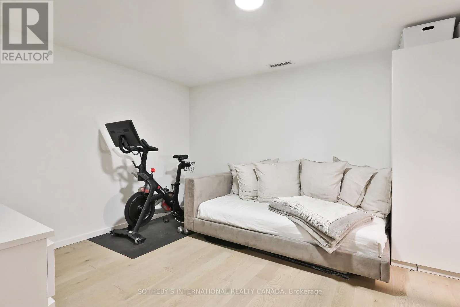 302 - 45 DOVERCOURT ROAD