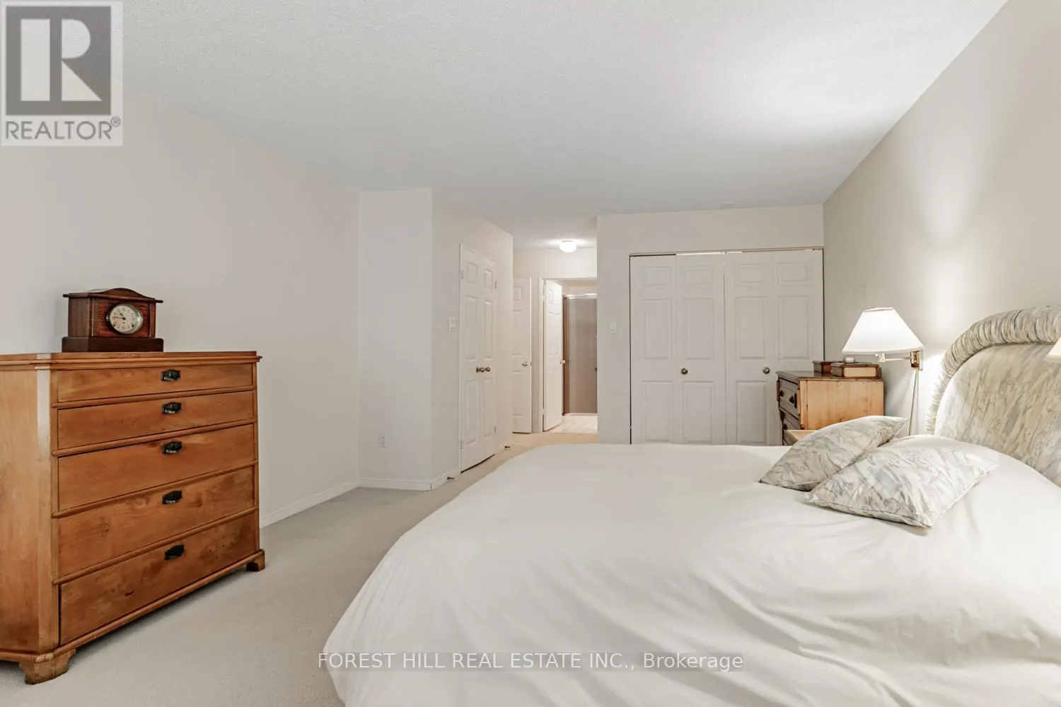 307 - 18 LOWER VILLAGE GATE