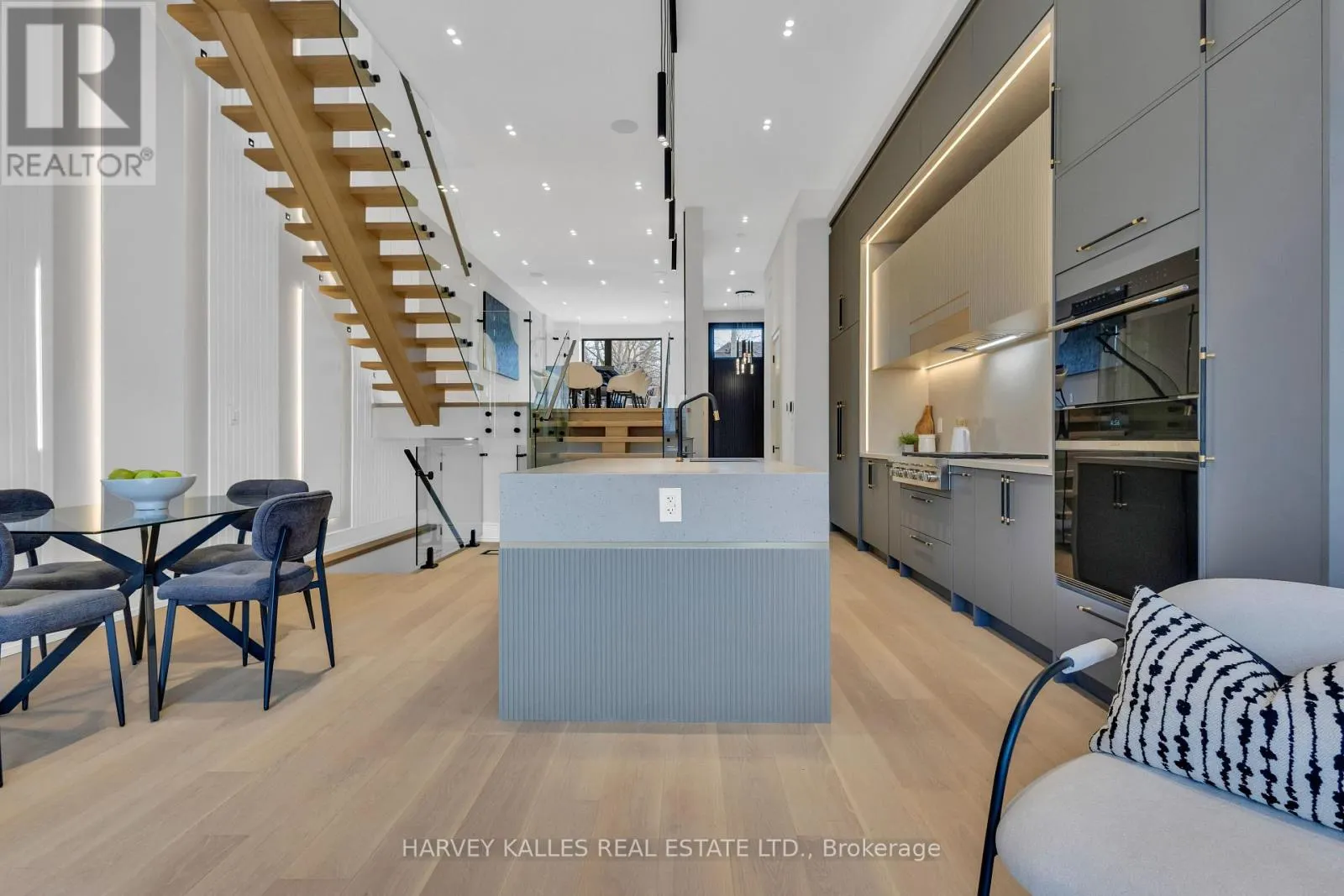 116 BRIAR HILL AVENUE