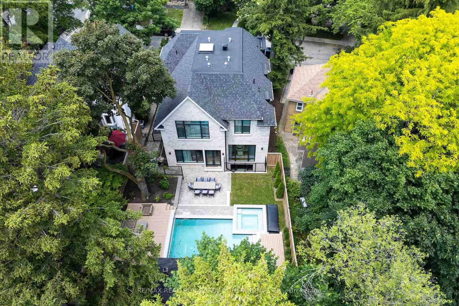 91 LAWRENCE CRESCENT