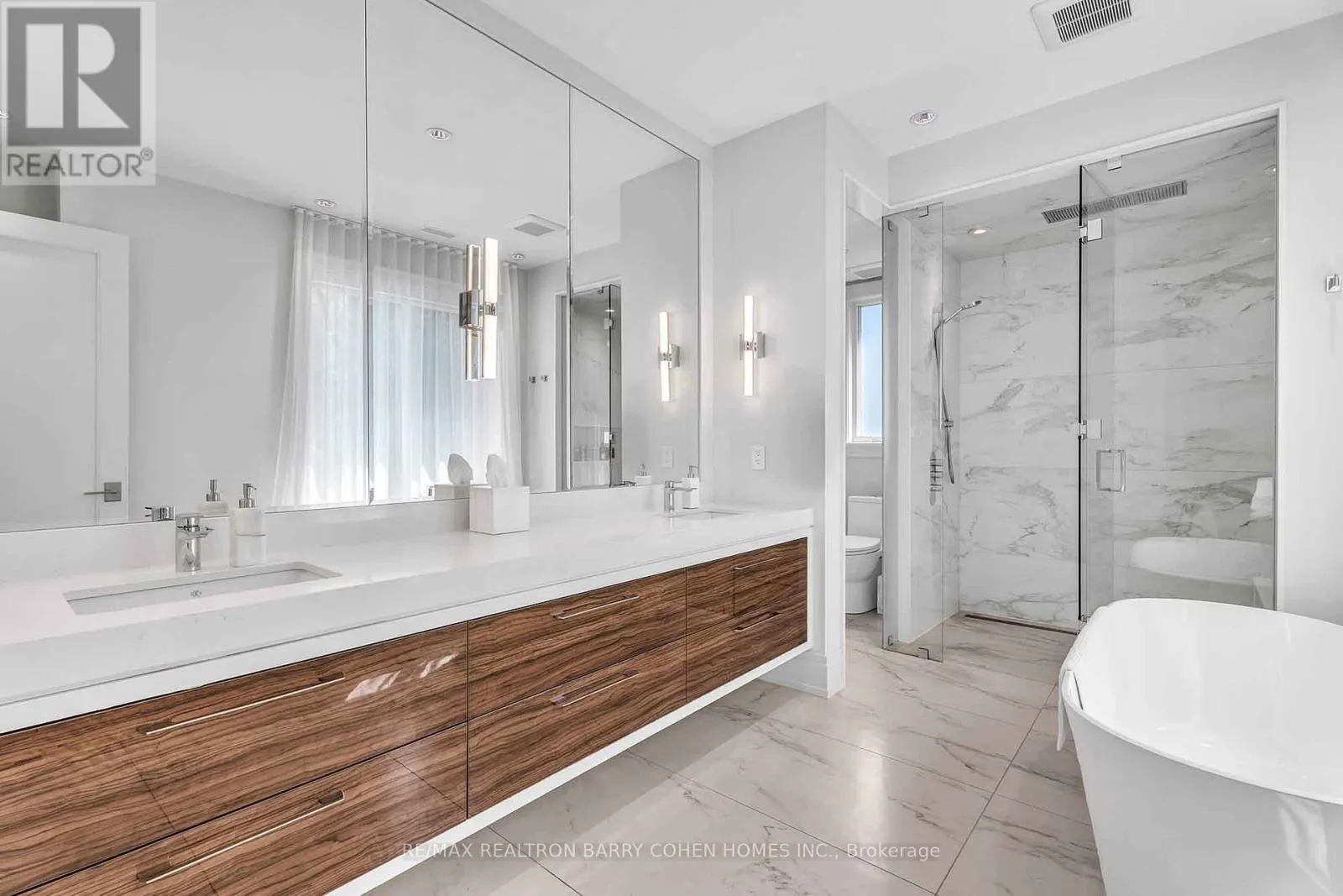 91 LAWRENCE CRESCENT