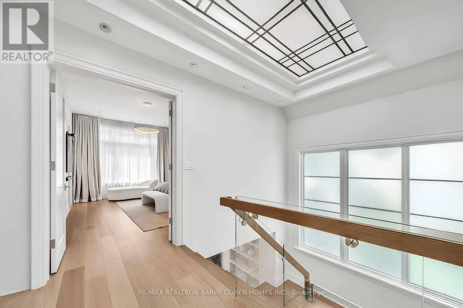 91 LAWRENCE CRESCENT