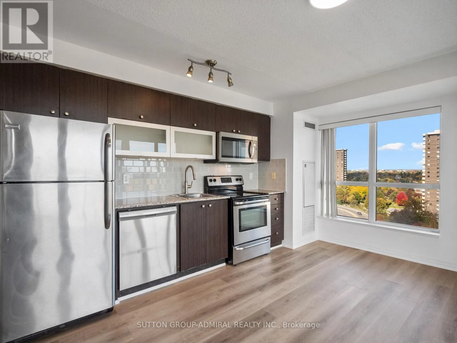 1109 - 2015 SHEPPARD AVENUE E