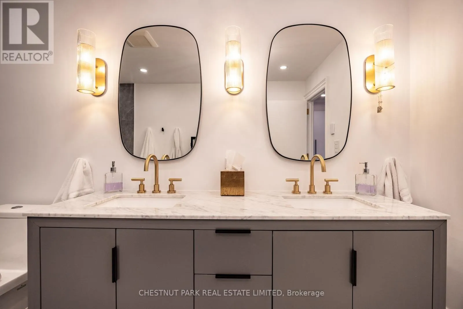 414 BEDFORD PARK AVENUE