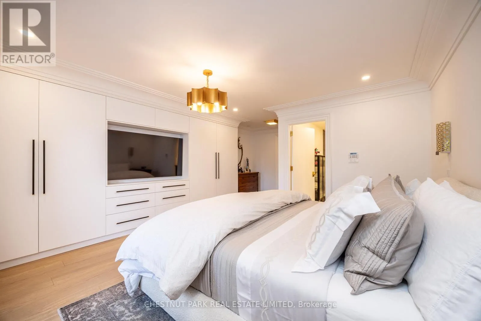 414 BEDFORD PARK AVENUE