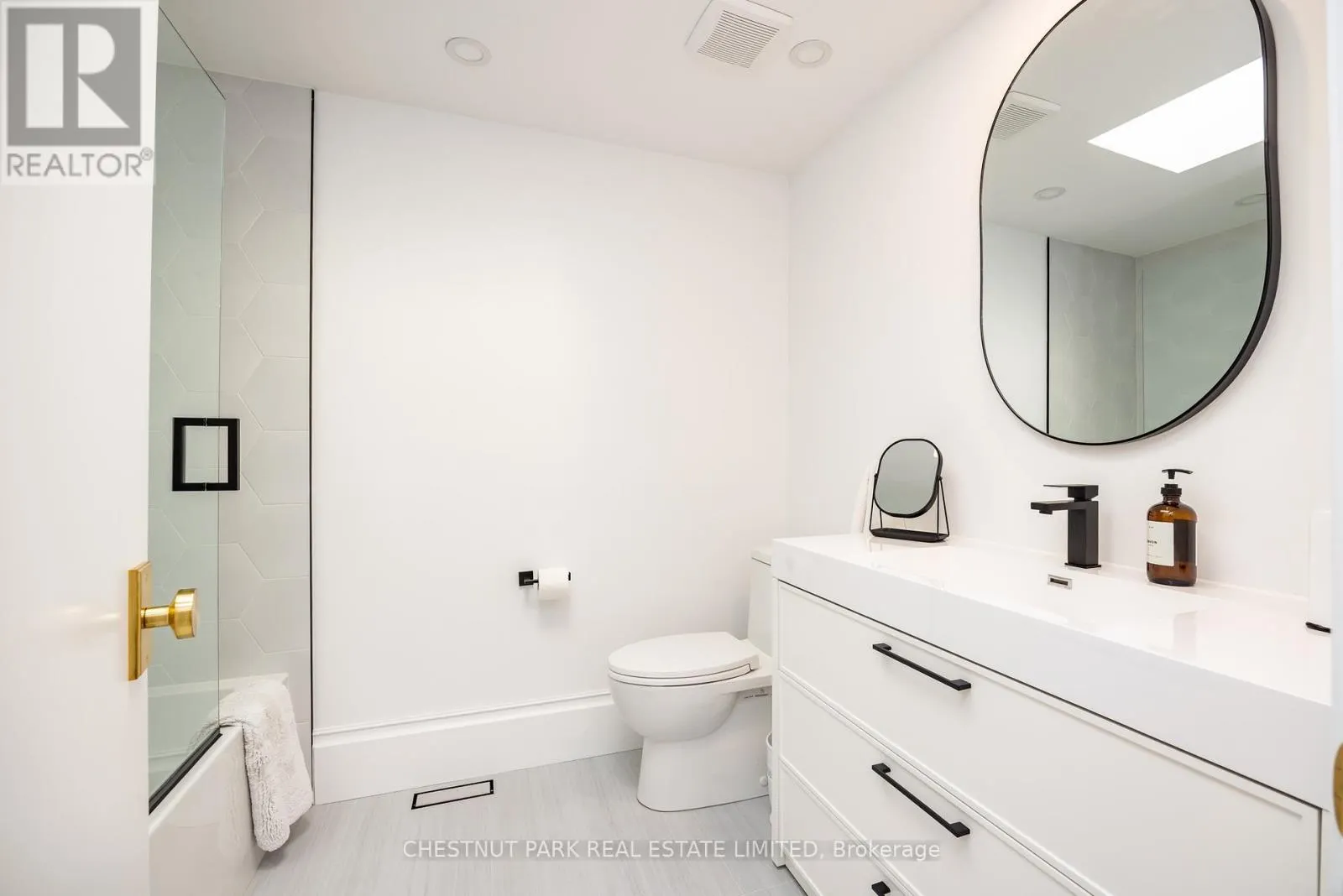 414 BEDFORD PARK AVENUE