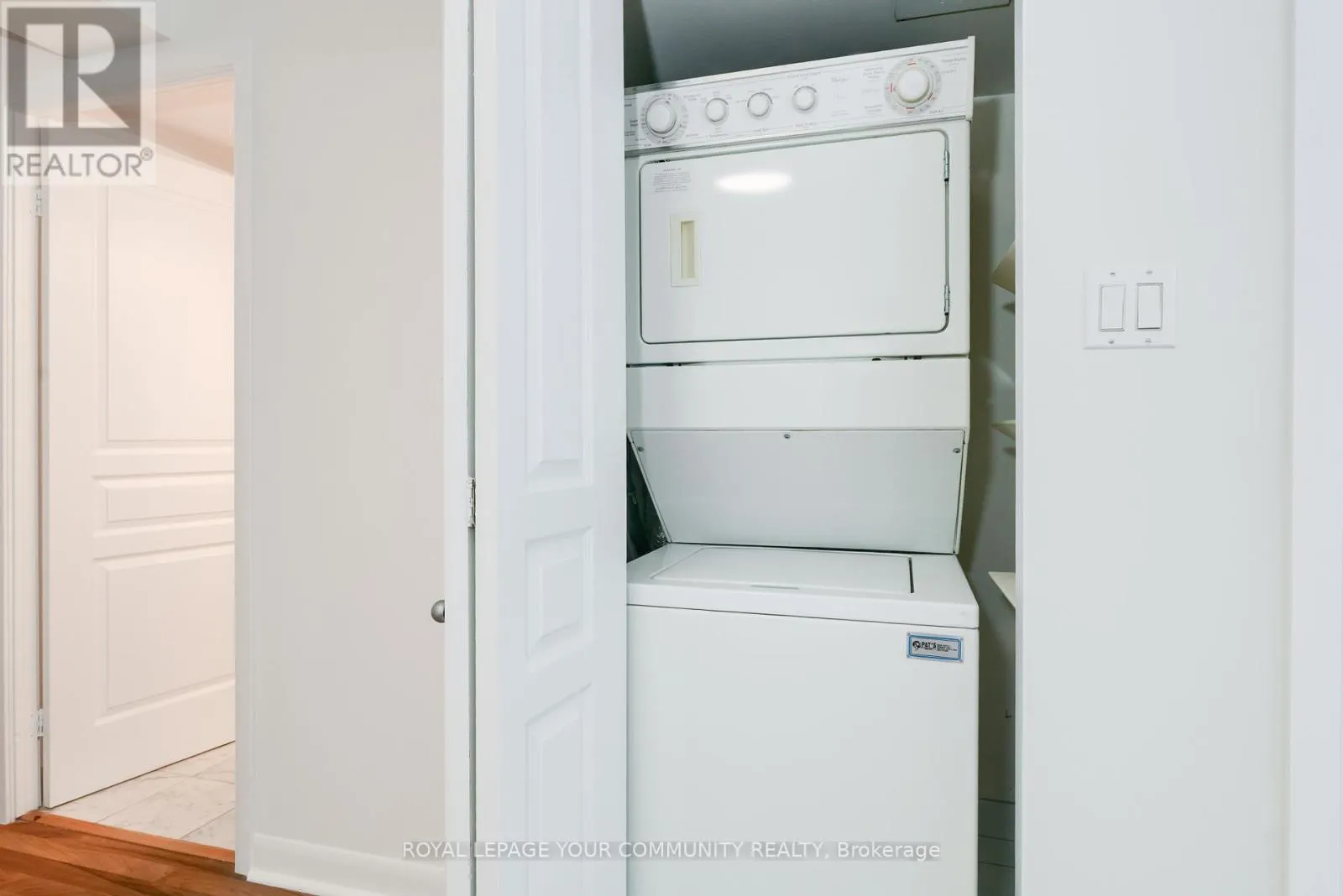 467 - 313 RICHMOND STREET E