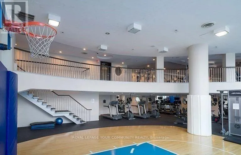 467 - 313 RICHMOND STREET E