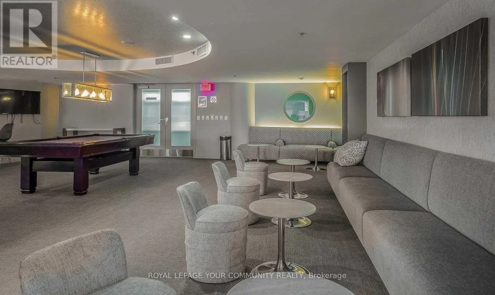 467 - 313 RICHMOND STREET E