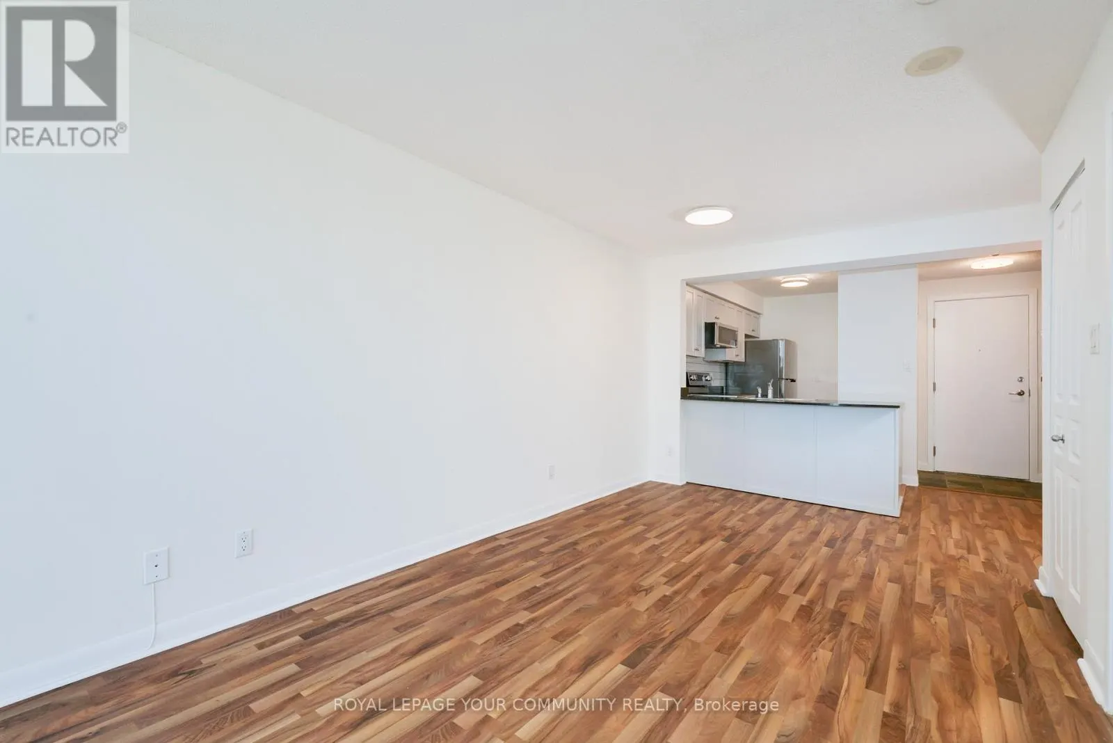 467 - 313 RICHMOND STREET E