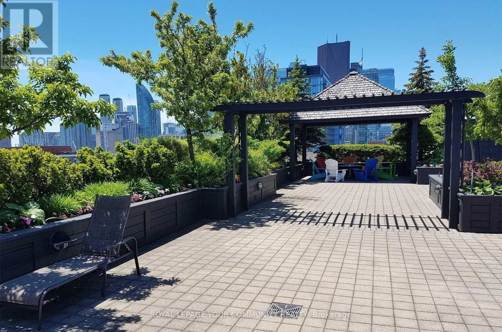 467 - 313 RICHMOND STREET E