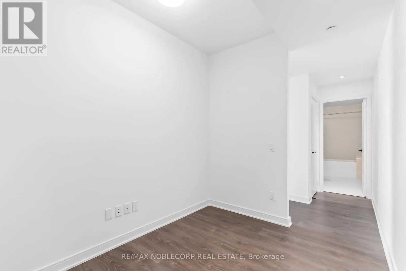 919 - 60 TANNERY ROAD