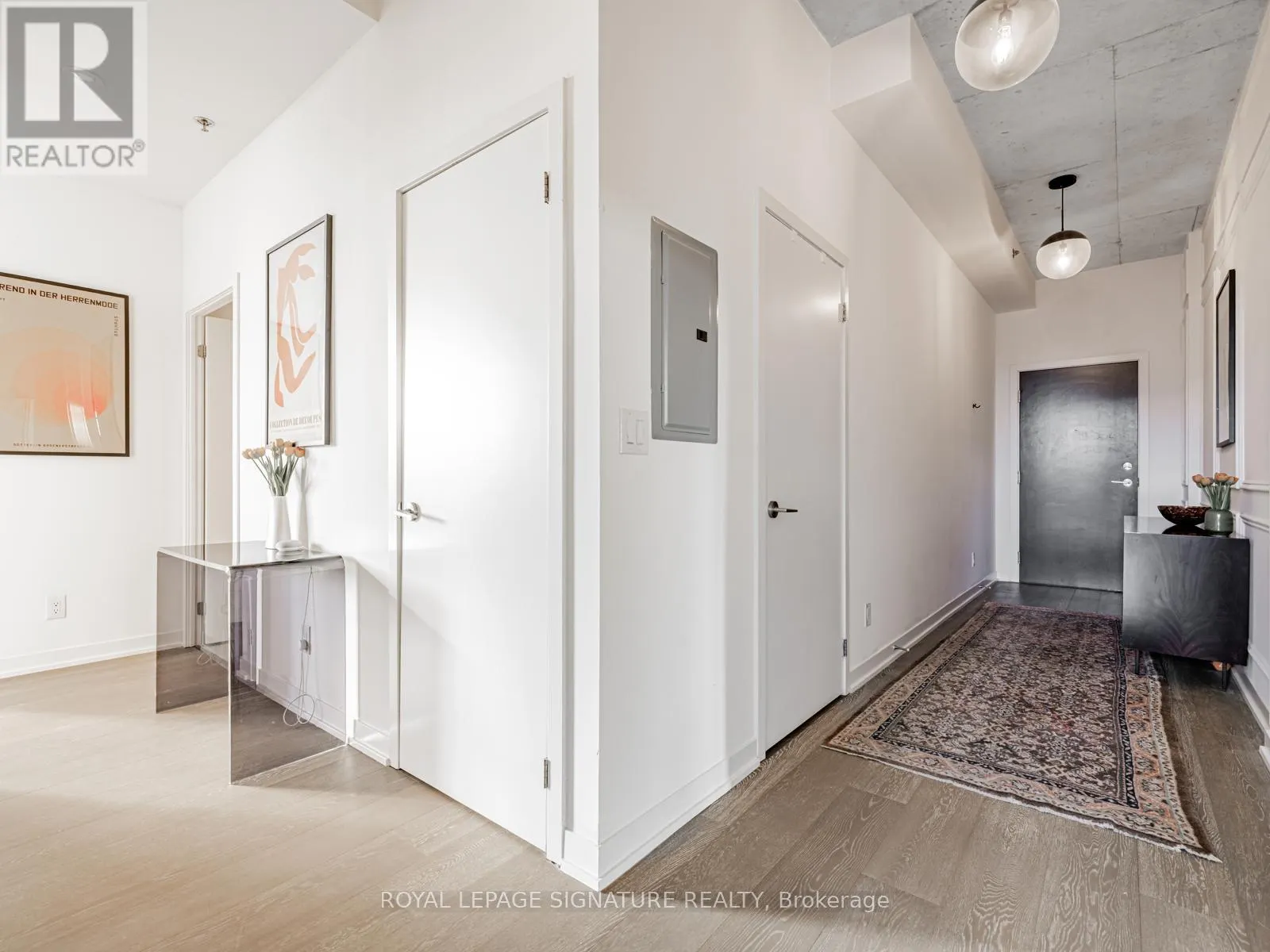 514 - 8 GLADSTONE AVENUE