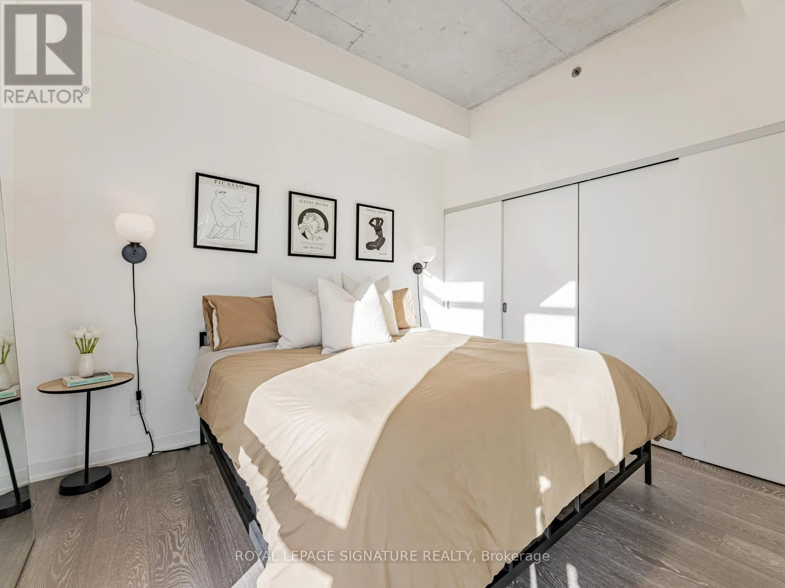 514 - 8 GLADSTONE AVENUE