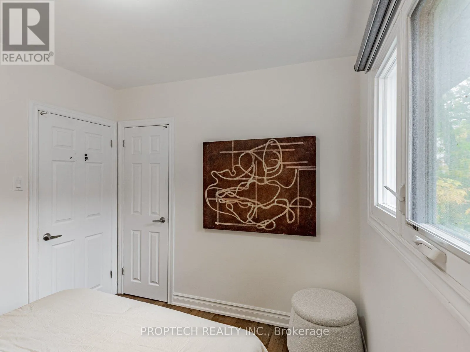 16 SHAUNAVON HEIGHTS CRESCENT