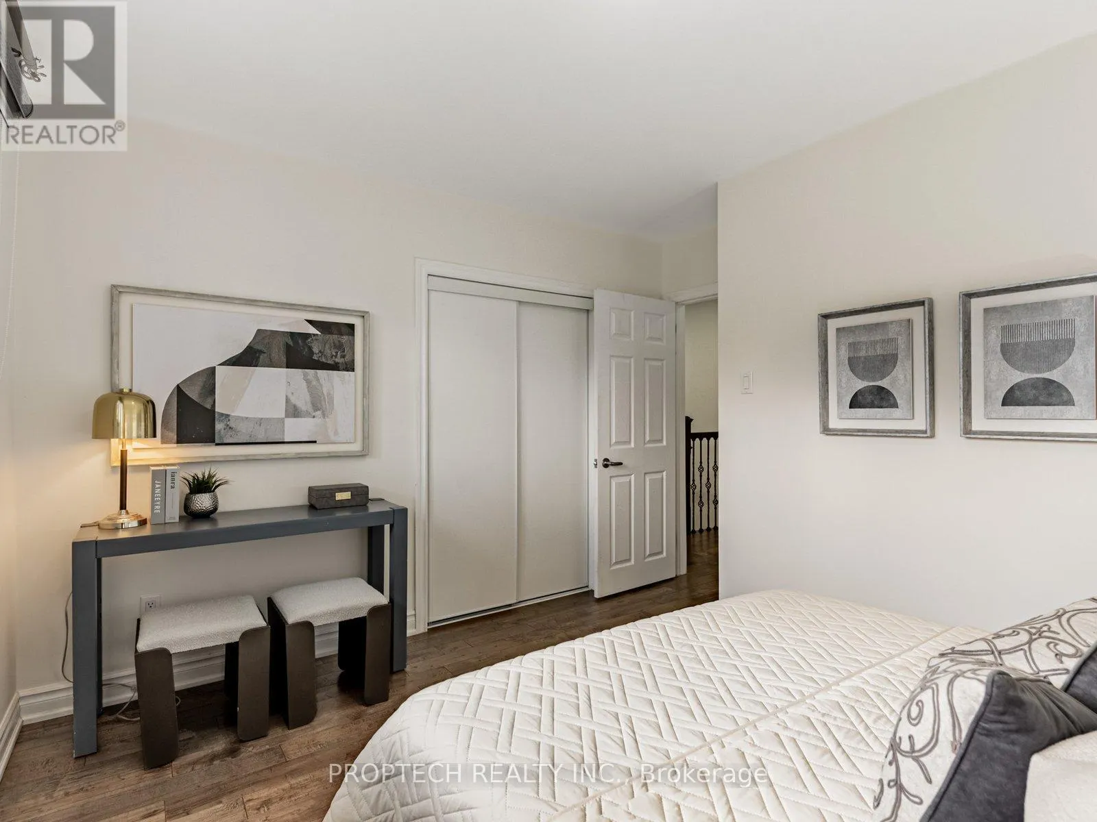 16 SHAUNAVON HEIGHTS CRESCENT