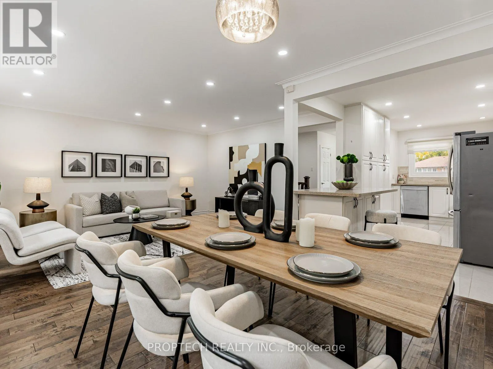 16 SHAUNAVON HEIGHTS CRESCENT