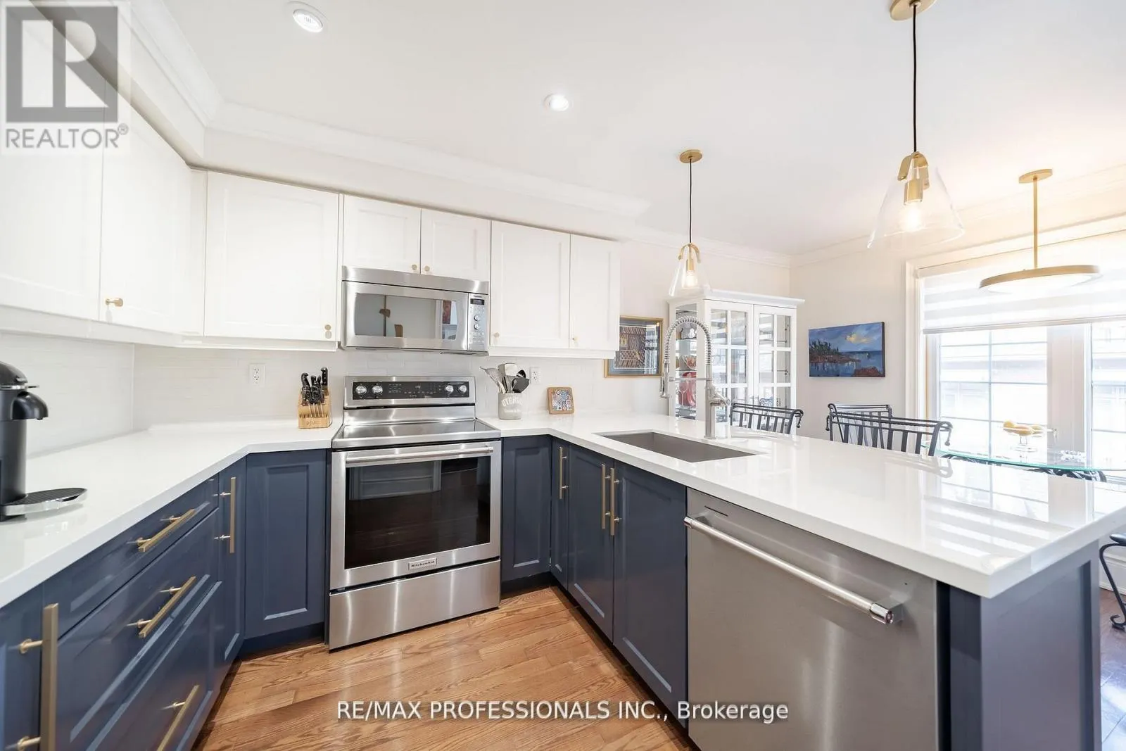 205 - 1111 AVENUE ROAD