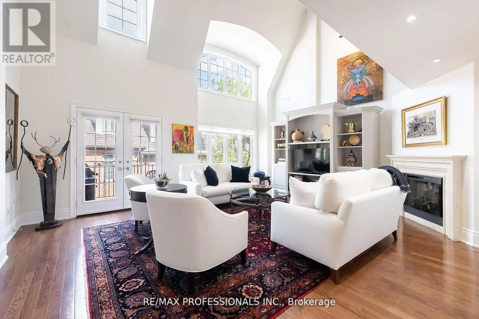 205 - 1111 AVENUE ROAD