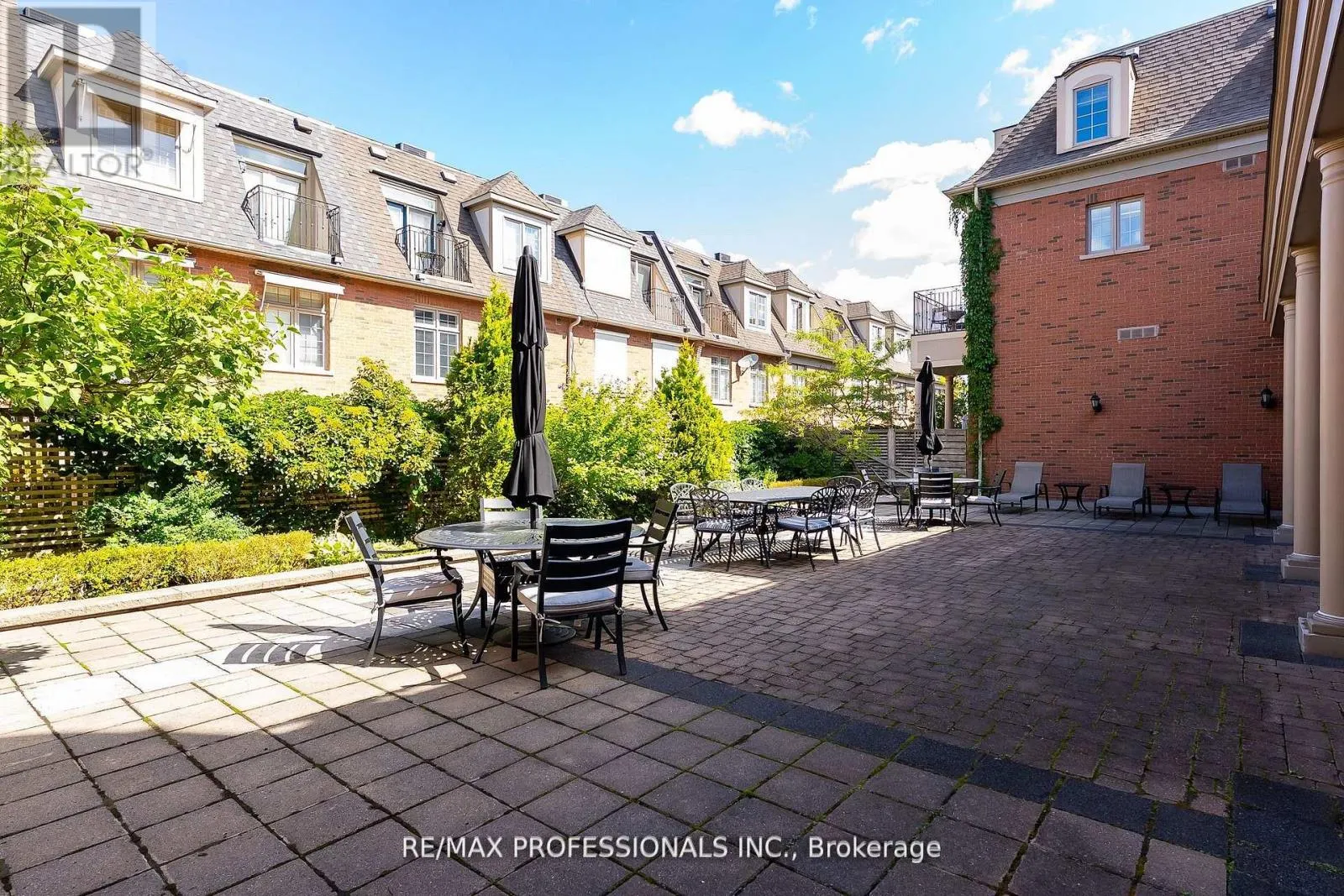 205 - 1111 AVENUE ROAD